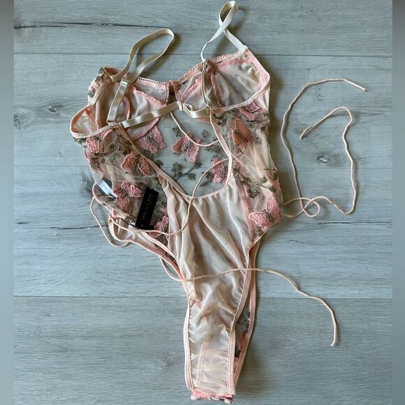 Love is A Drug Lace Bodysuit  One Piece Lingerie See Through Bodysuit Deep V Nwt - Picture 5 of 6